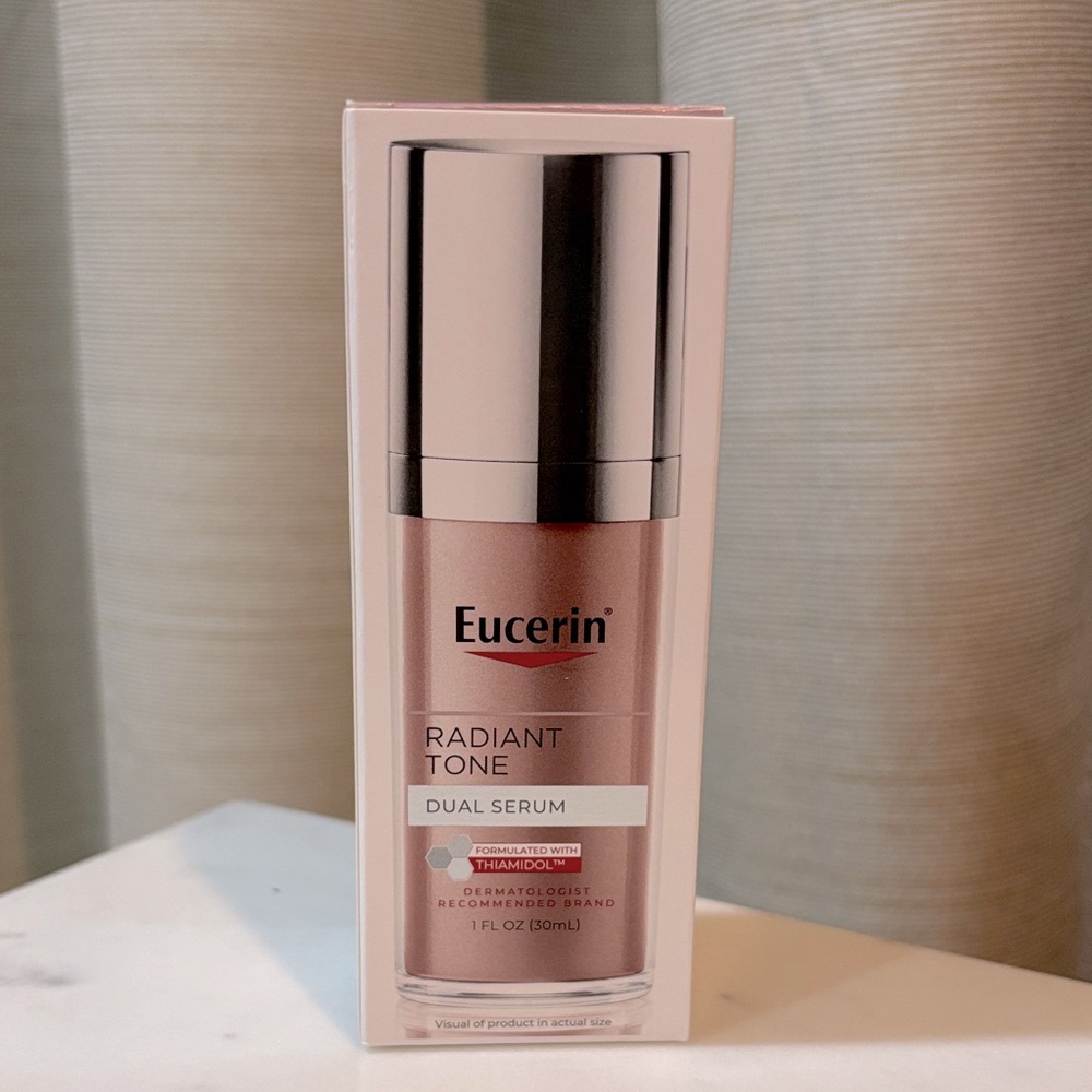 Eucerin Radiant Tone Dual Serum - Silver and Pink
